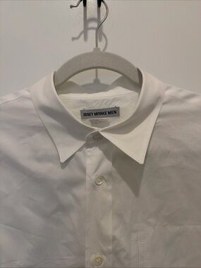 Issey Miyake Men White Point-Collar Dress Shirt